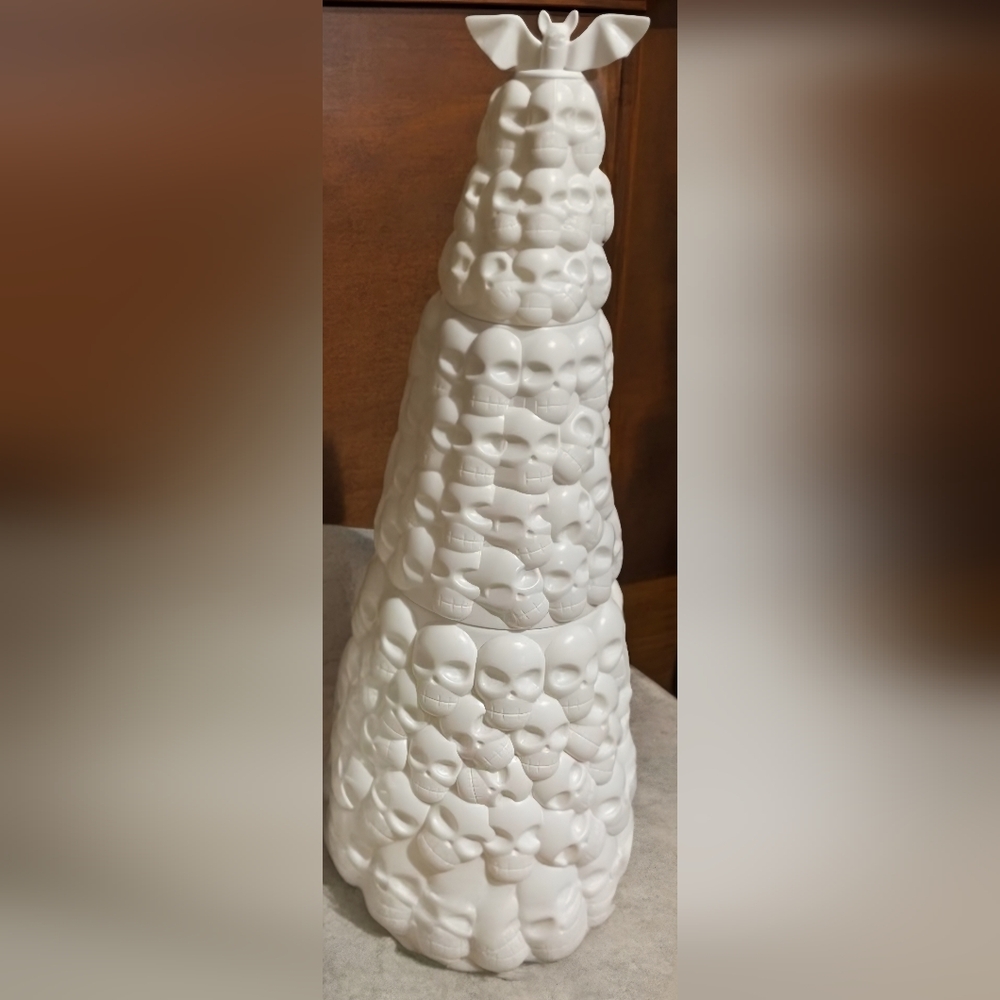 New Stacking Skull Tree Viral Halloween